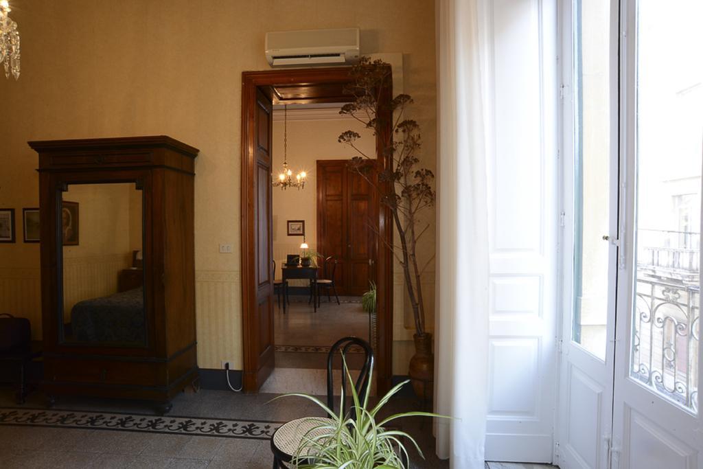 Suites In Sicily Ачиреале Экстерьер фото